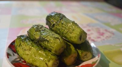 Country recipe of salted cucumbers