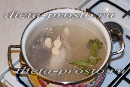 Chicken Soup with Rice and Dried Mushrooms