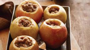 How many calories are in a baked apple with different additives?