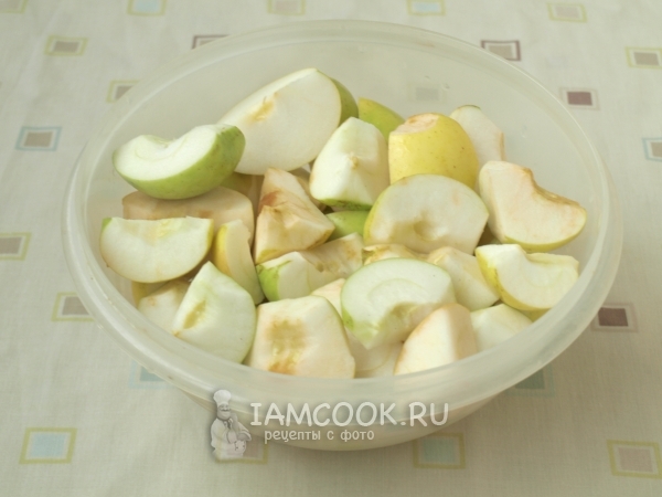 Apple-plum jam สำหรับฤดูหนาว