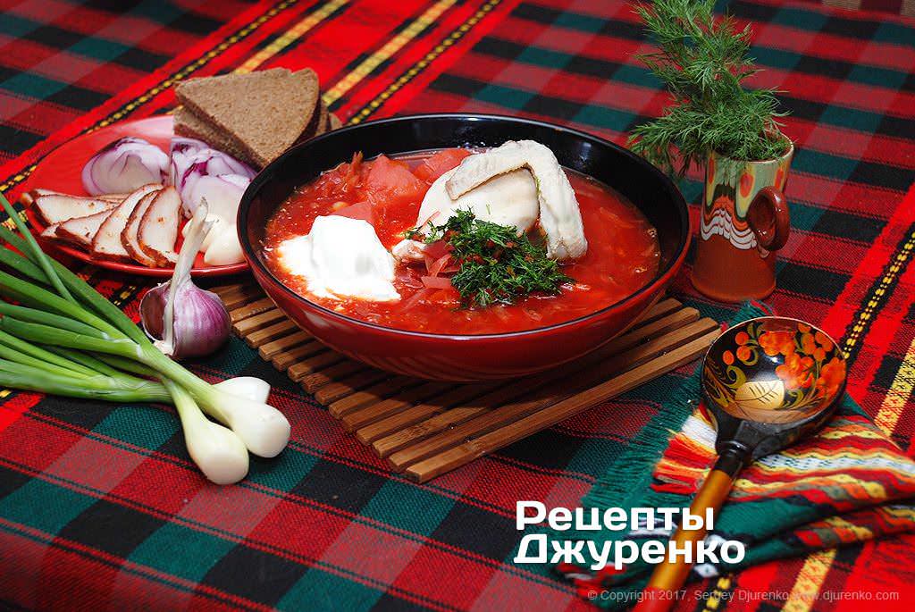 สูตรขั้นตอนโดยขั้นตอนสำหรับ Borsch ไก่คลาสสิก