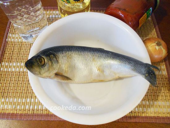 Korean herring with tomato paste