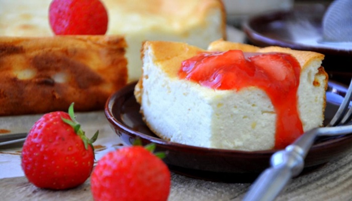 Simple cottage cheese casserole