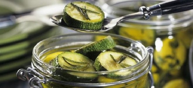 Pickled Cucumbers (Zucchini)