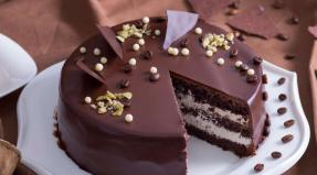 Black Prince Cake: From the Black Forest Black Prince Sour Cream Cake