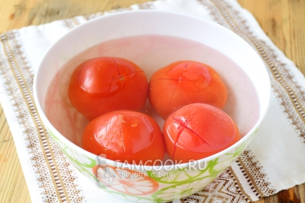 Recipe for pickling cucumbers for the winter in tomato sauce with oil-free sterilization