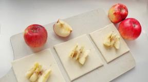 พัฟเพสตรี้กับแอปเปิ้ล - สูตรขนมอบแสนอร่อยที่ทำจากพัฟเพสตรี้ ขนมอบแสนหวานที่ทำจากพัฟเพสตรี้กับแอปเปิ้ล
