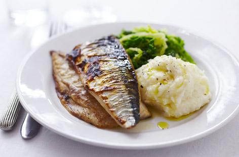 Cooking fresh mackerel in foil in the oven