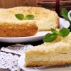 Bake a royal pie with cottage cheese