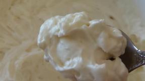 Profiterole recipe and three original custard recipes Protein cream for profiteroles