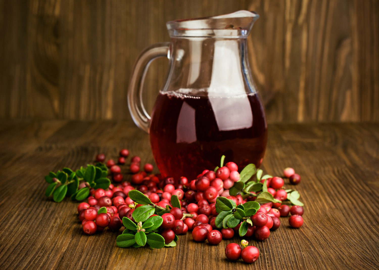 Cranberry juice: useful properties, composition and treatment with cranberry juice
