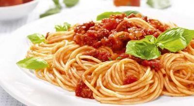 Spaghetti carbonara trong nồi nấu chậm Carbonara trong công thức nấu chậm