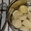 Potato geometry, or the secrets of cutting potatoes