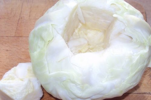 Pickled cabbage with vegetables
