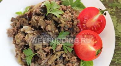 Fried eggplants with minced meat, as in “fur coat” Fried eggplant slices with minced meat