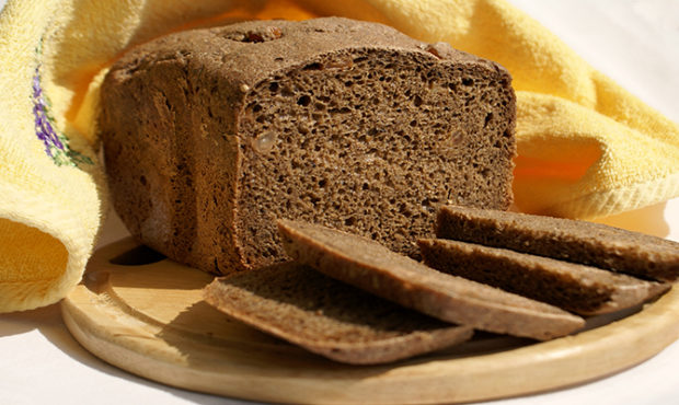 Simple rye bread in a bread maker