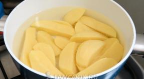 Вареники с картошкой и квашенной капустой: как приготовить?