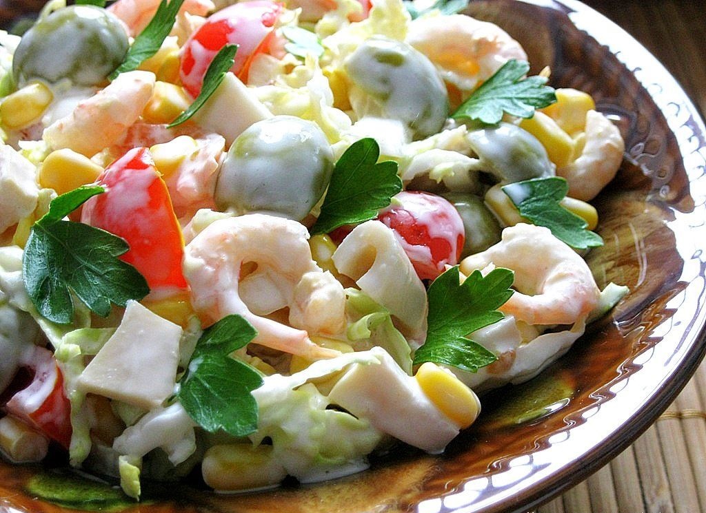 Diet squid salad without mayonnaise