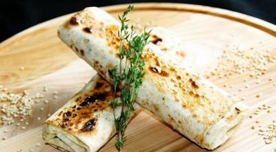 Lavash with filling - 15+ delicious recipes in the oven and in a frying pan